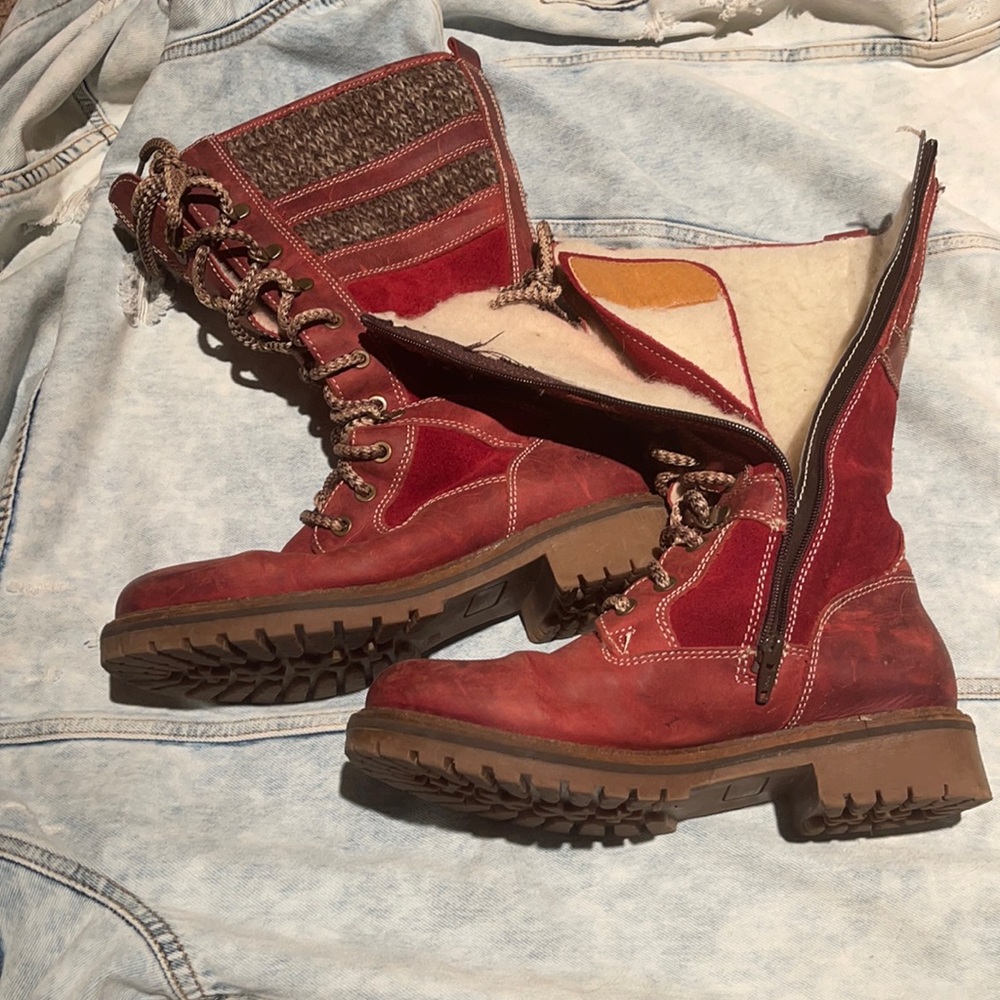 Bos & Co. Holding Lace Up Wool Lined Weatherproof Boots